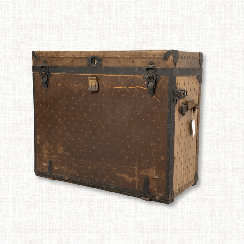 Tophams Studded Trunk