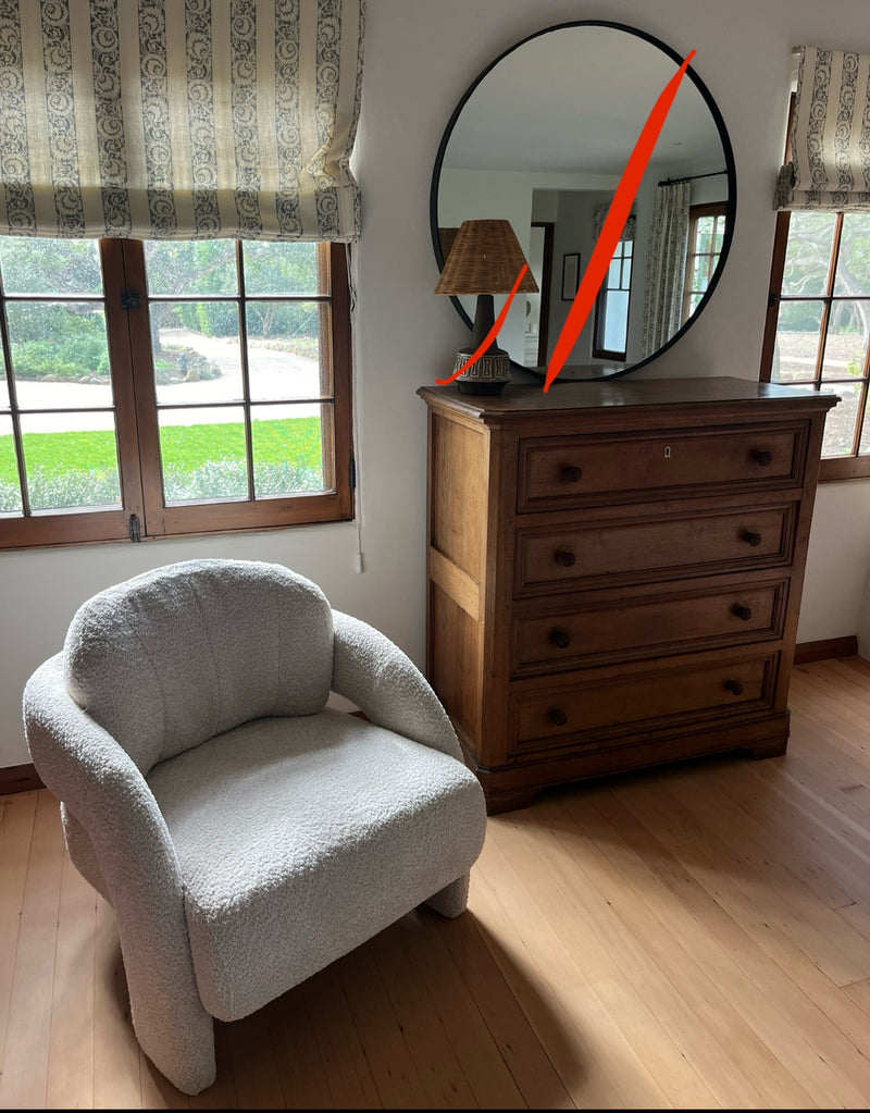 Vintage 4 Drawer Dresser (~40"H)