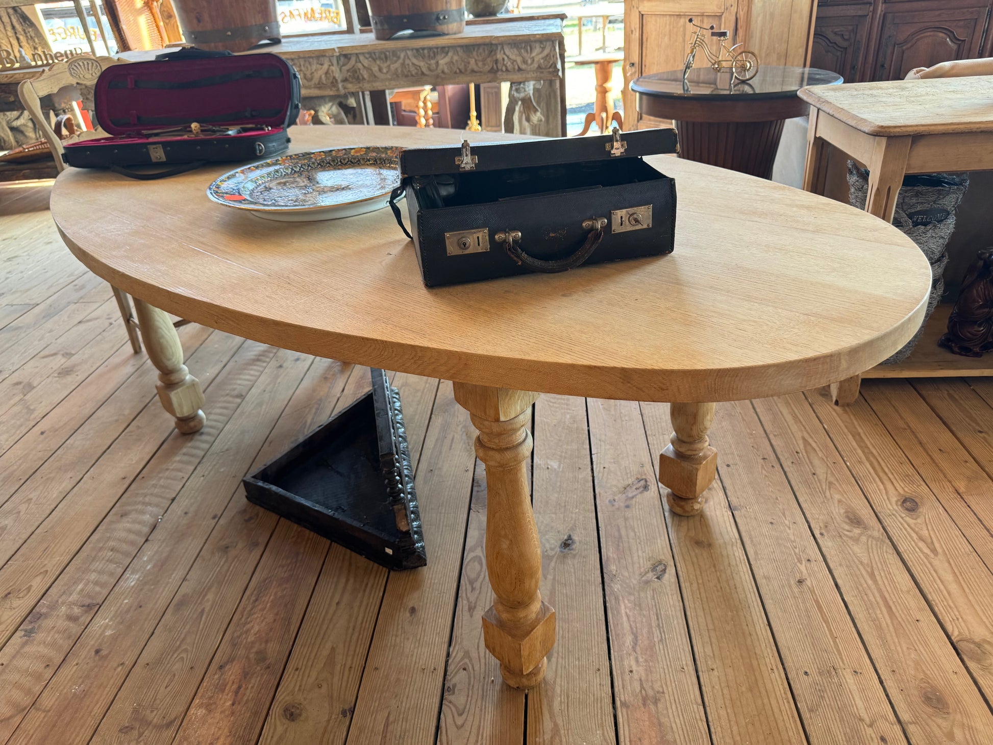 White Oak Oval Dining Table DIM 86"L x 42"W x 29.5"H