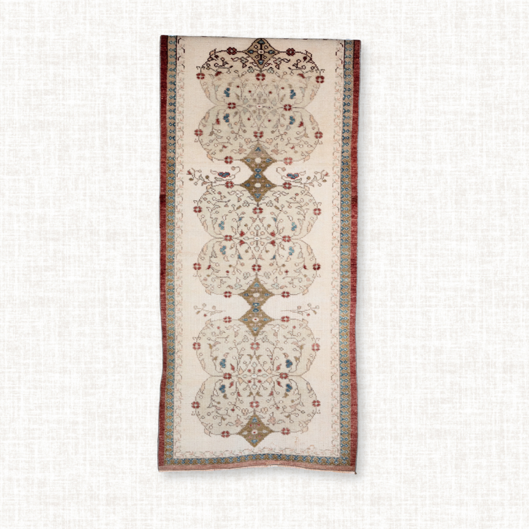 Garden Lattice Vintage Runner