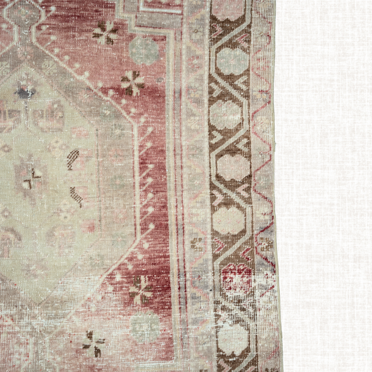 Vintage Rosette Steps Rug